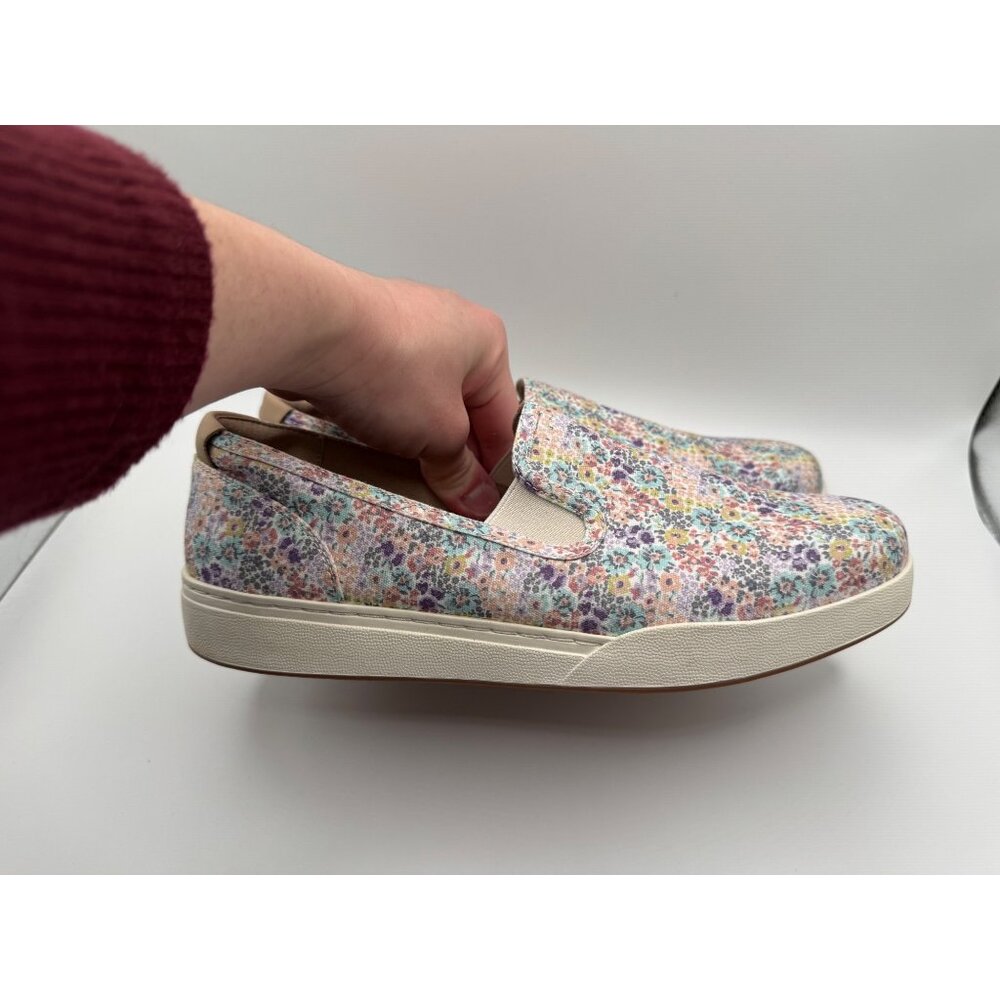 ABEO Ditzy Floral Encore Slip On Low Top Sneaker Shoe Women Size 8.5 - Picture 2 of 11
